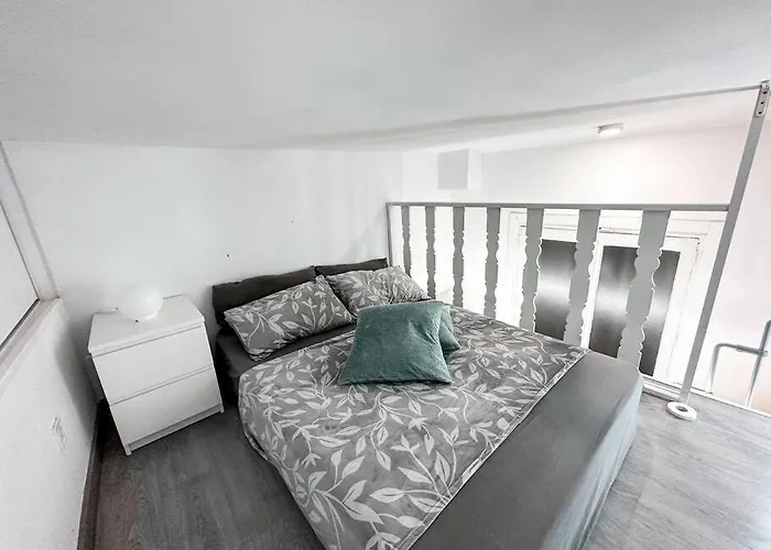 Mezzanine 2 Bedroom In Chueca